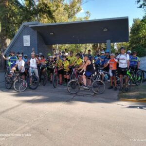Ciclistas lobenses del » Rural Bike», realizaron ayer sábado 17, la ya tradicional «11° Travesía de Fin de Año».